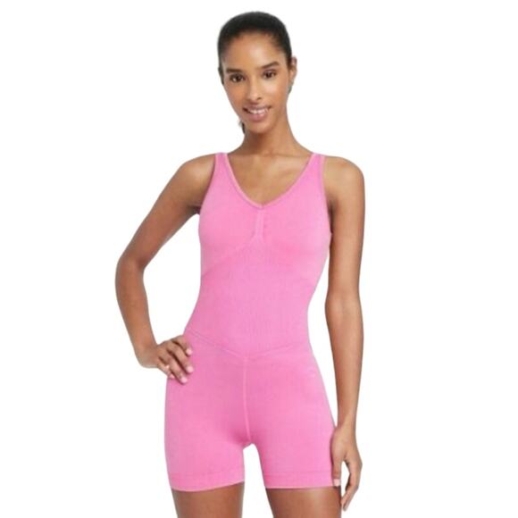 Joylab Seamless Ribbed Berry Pink Short Romper One Piece Size Small - Picture 1 of 6